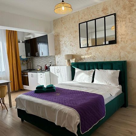 Studios & Apartments Palas By Glam Apartments ياش المظهر الخارجي الصورة