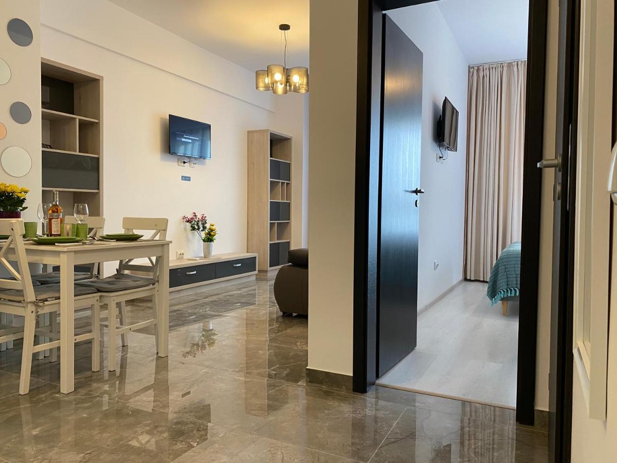 Studios & Apartments Palas By Glam Apartments ياش المظهر الخارجي الصورة