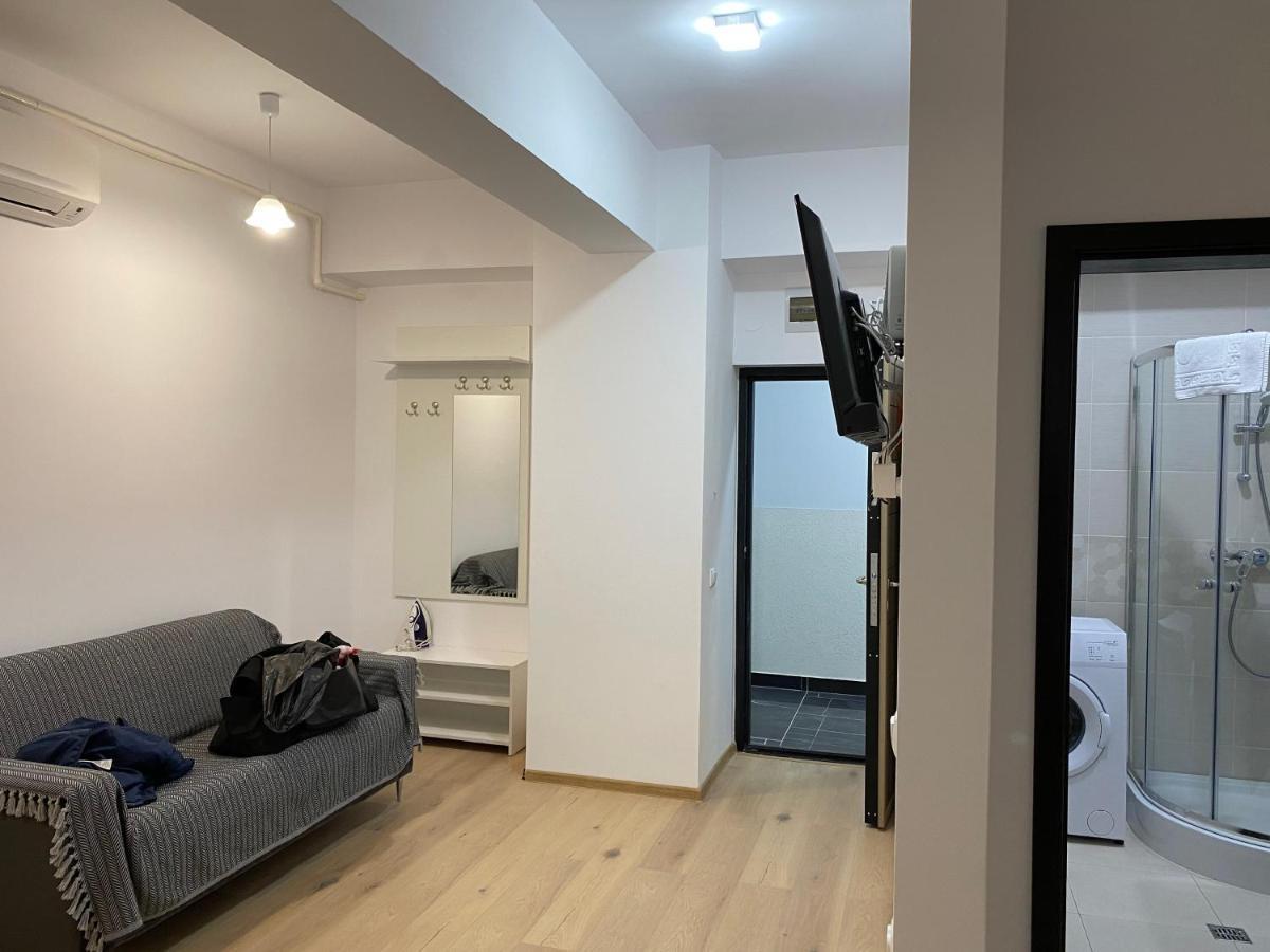 Studios & Apartments Palas By Glam Apartments ياش المظهر الخارجي الصورة