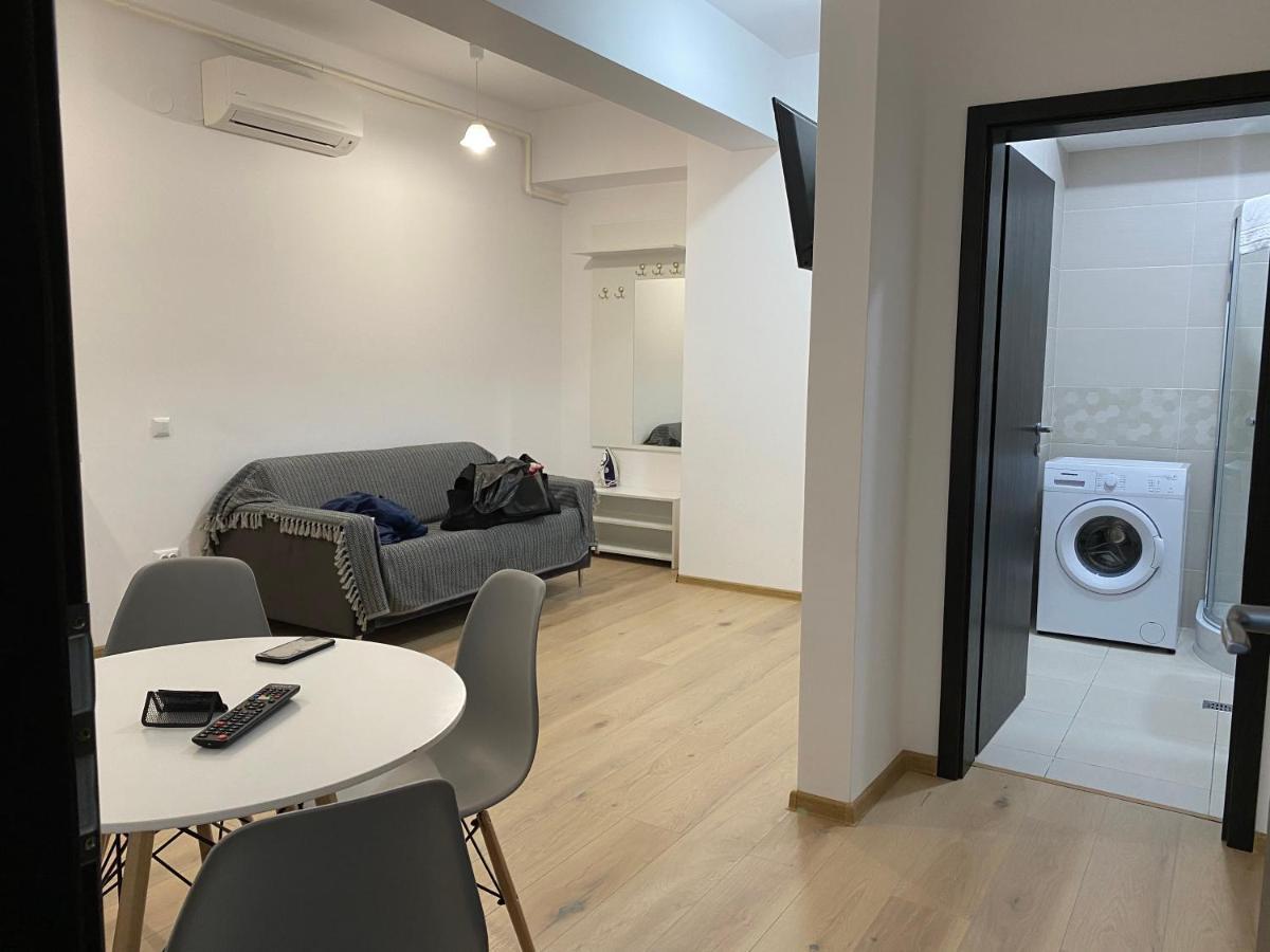 Studios & Apartments Palas By Glam Apartments ياش المظهر الخارجي الصورة