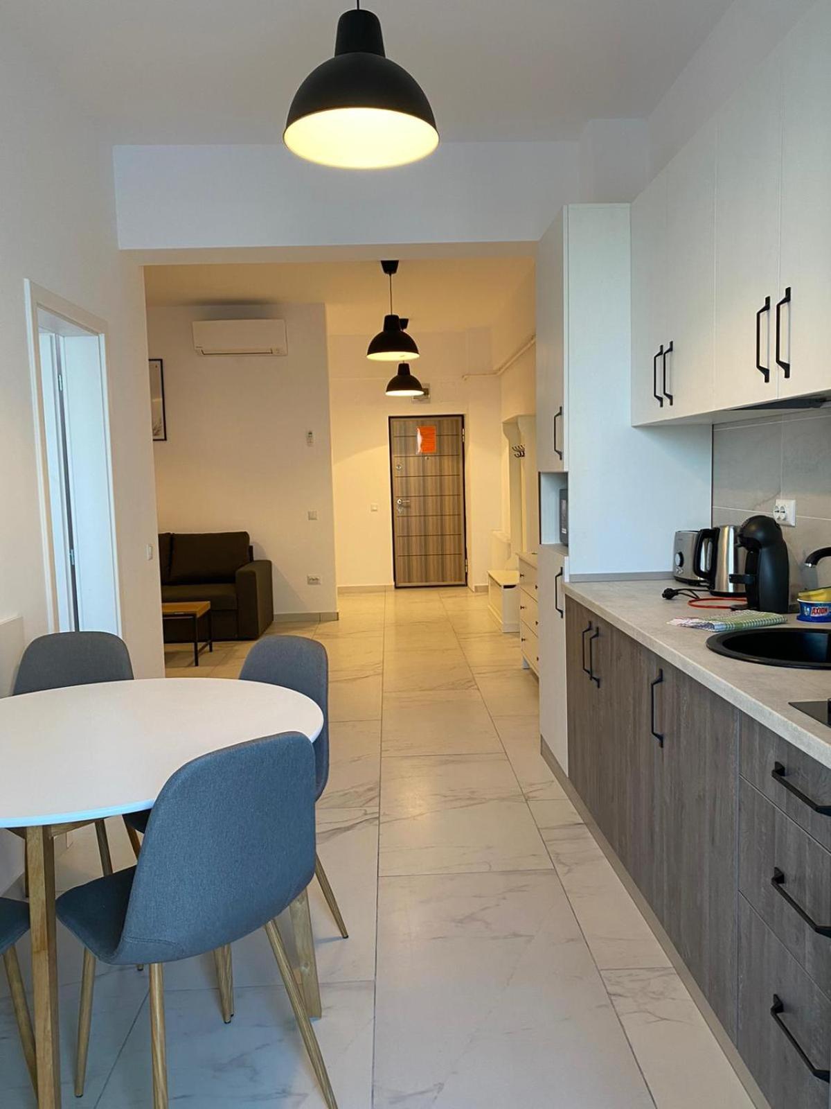 Studios & Apartments Palas By Glam Apartments ياش المظهر الخارجي الصورة
