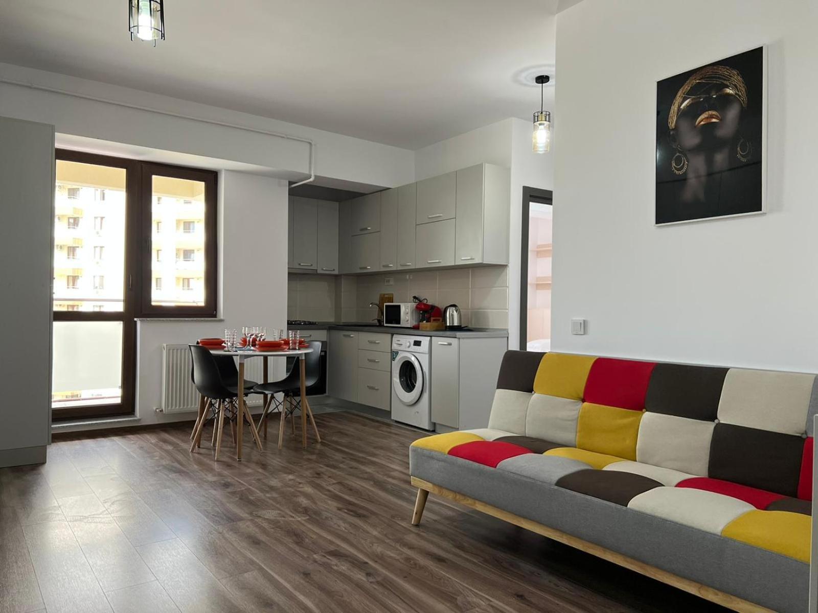 Studios & Apartments Palas By Glam Apartments ياش المظهر الخارجي الصورة