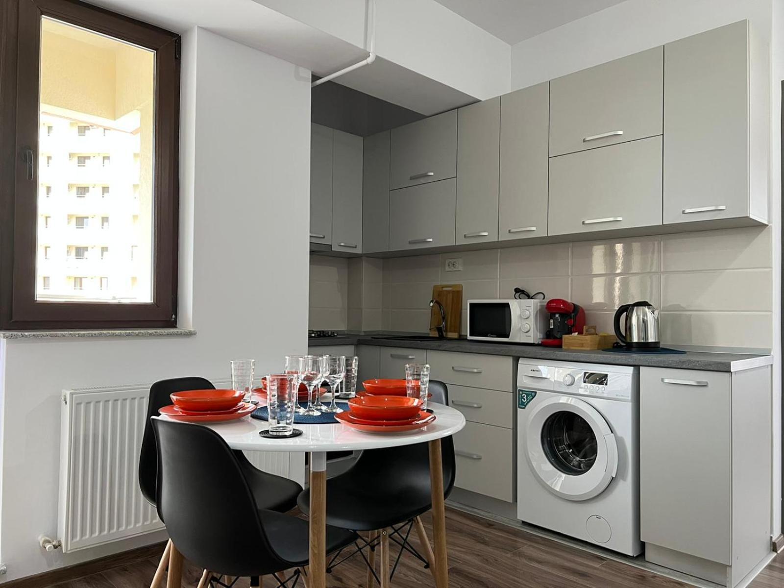 Studios & Apartments Palas By Glam Apartments ياش المظهر الخارجي الصورة