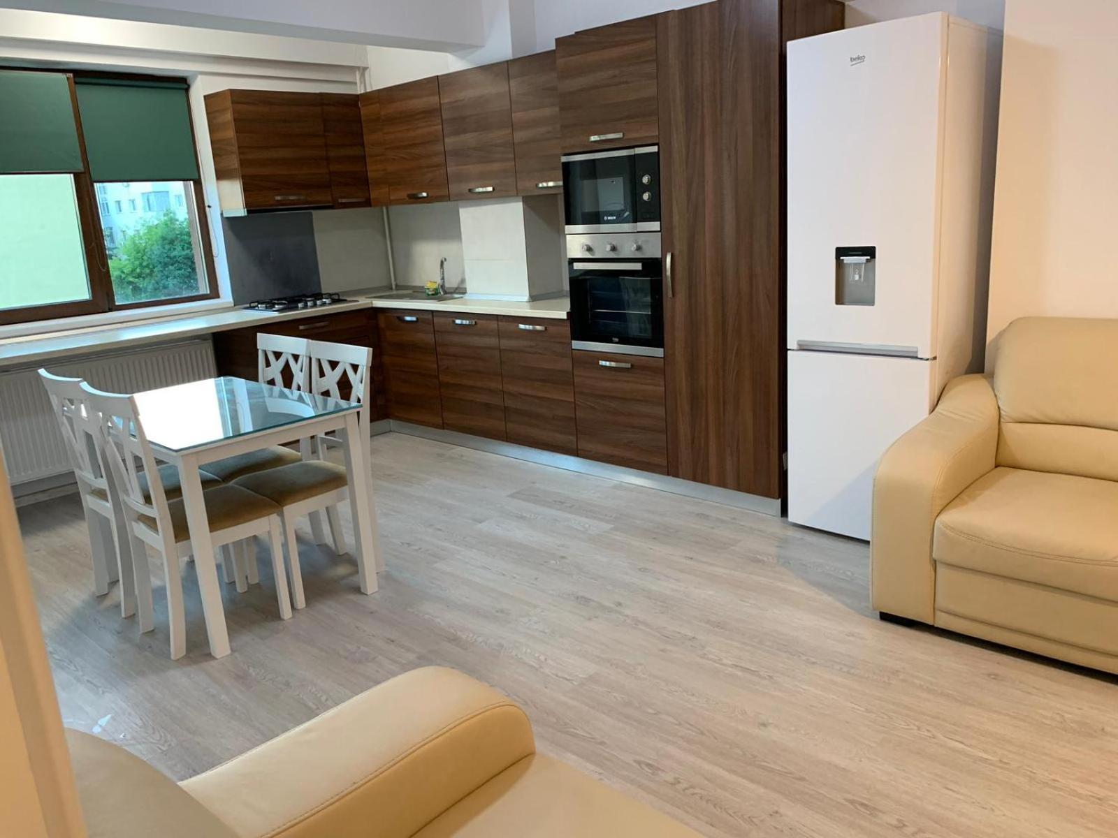 Studios & Apartments Palas By Glam Apartments ياش المظهر الخارجي الصورة