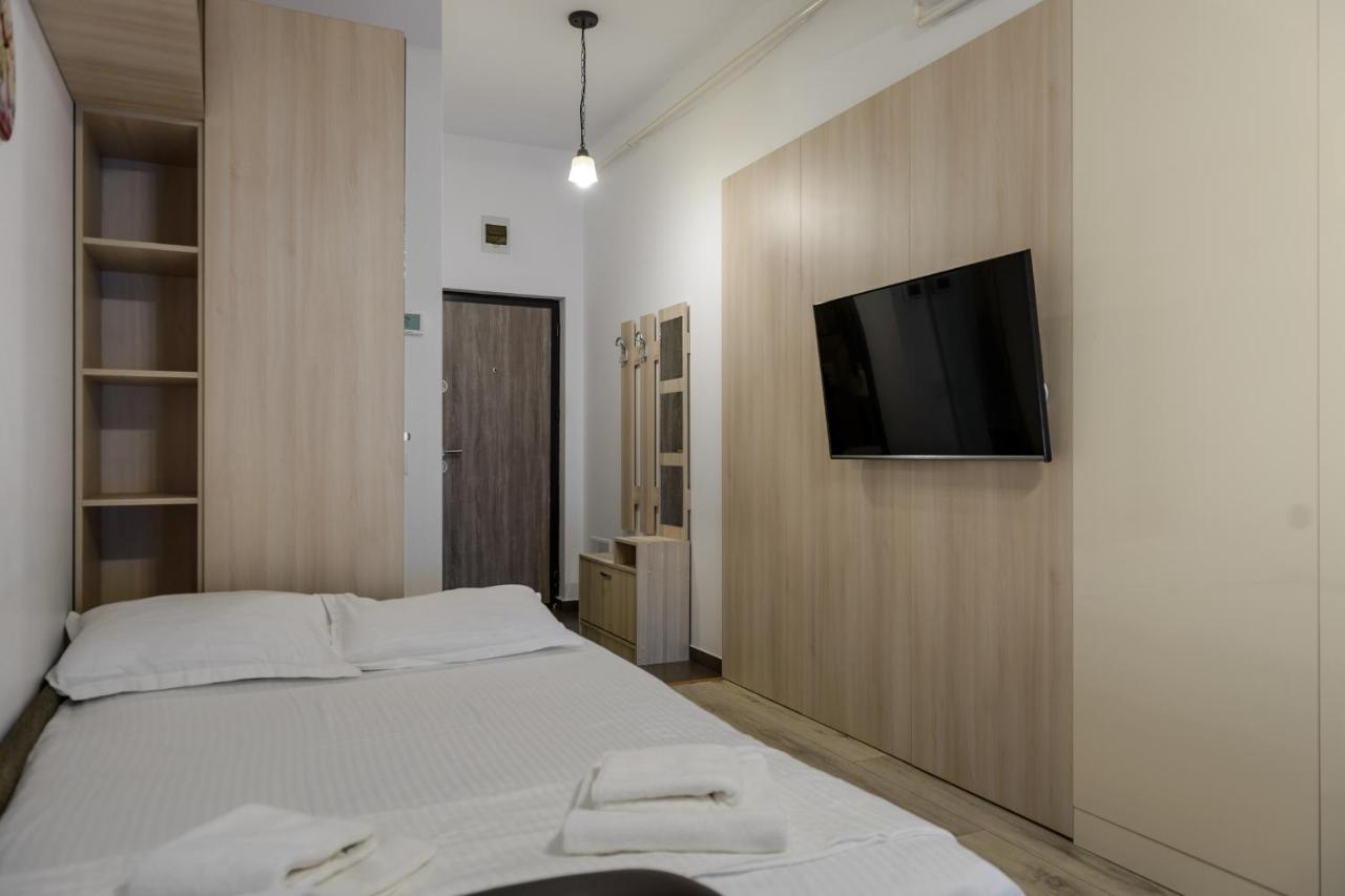 Studios & Apartments Palas By Glam Apartments ياش المظهر الخارجي الصورة