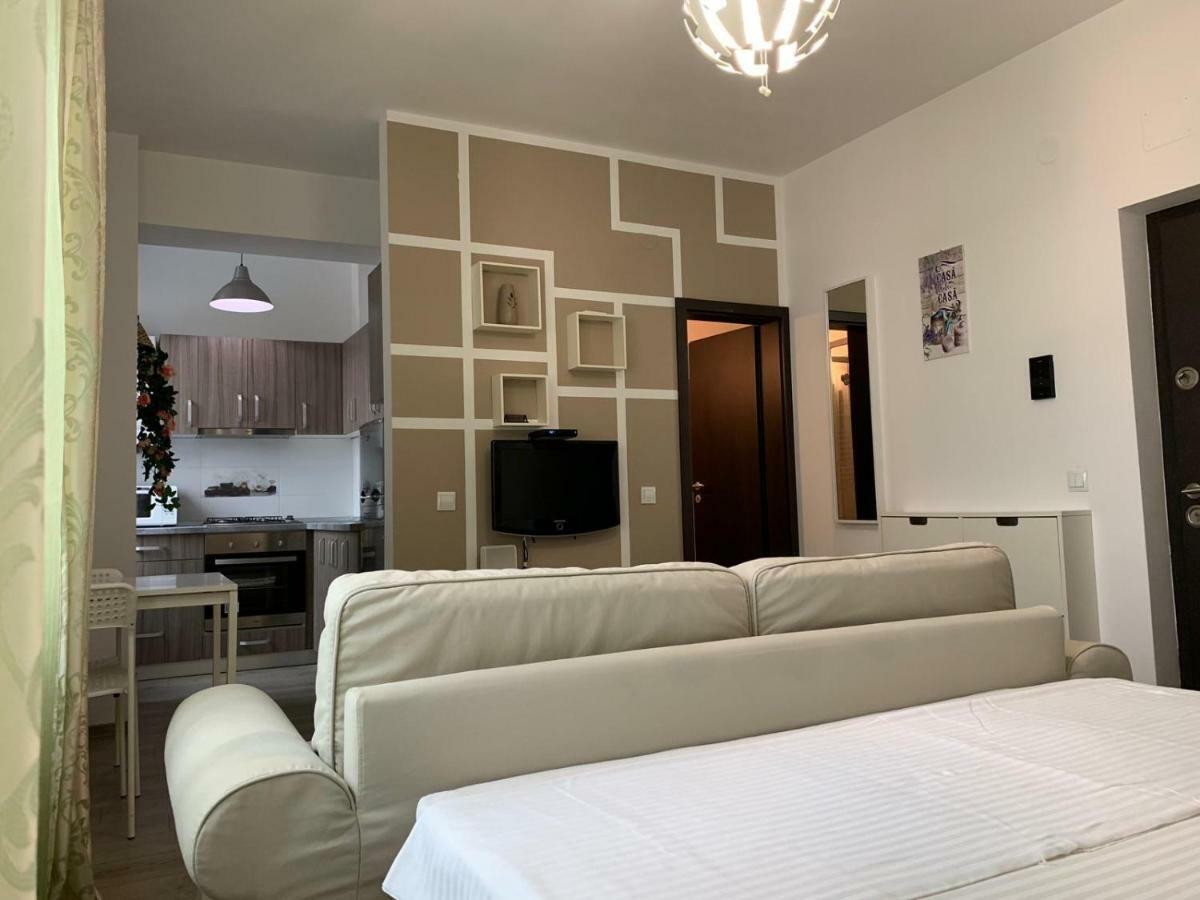 Studios & Apartments Palas By Glam Apartments ياش المظهر الخارجي الصورة