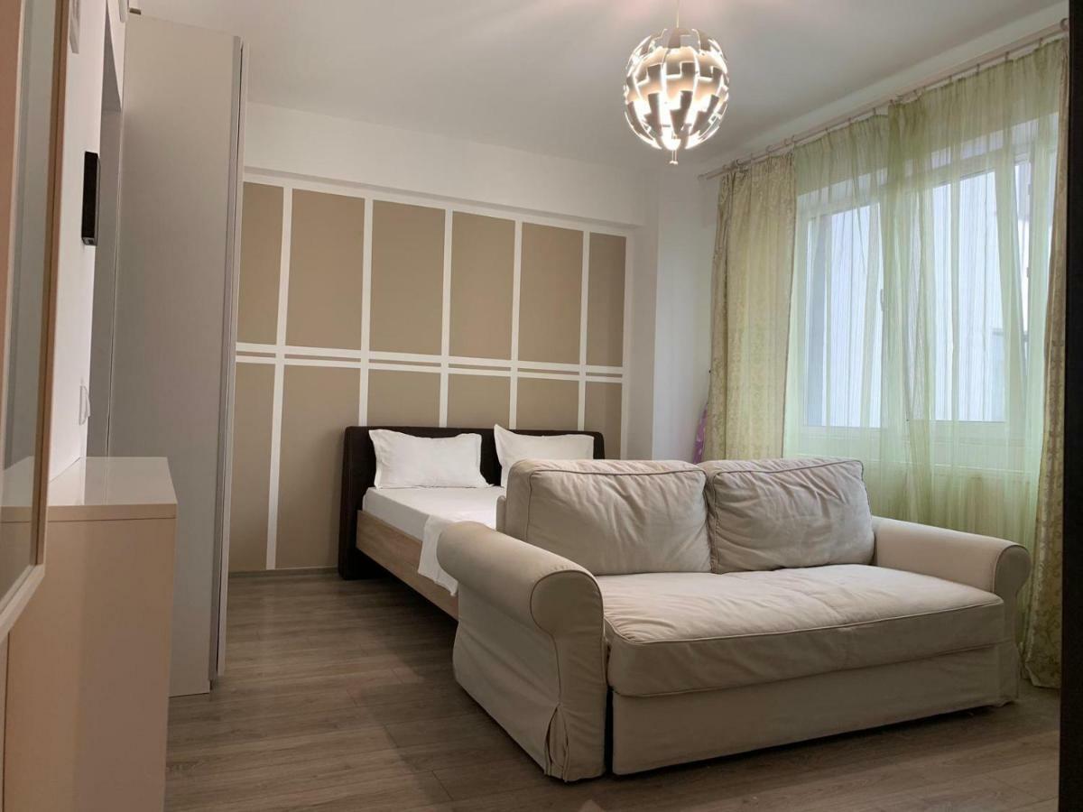 Studios & Apartments Palas By Glam Apartments ياش المظهر الخارجي الصورة